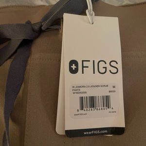 FIGS Top and Bottom scrub set